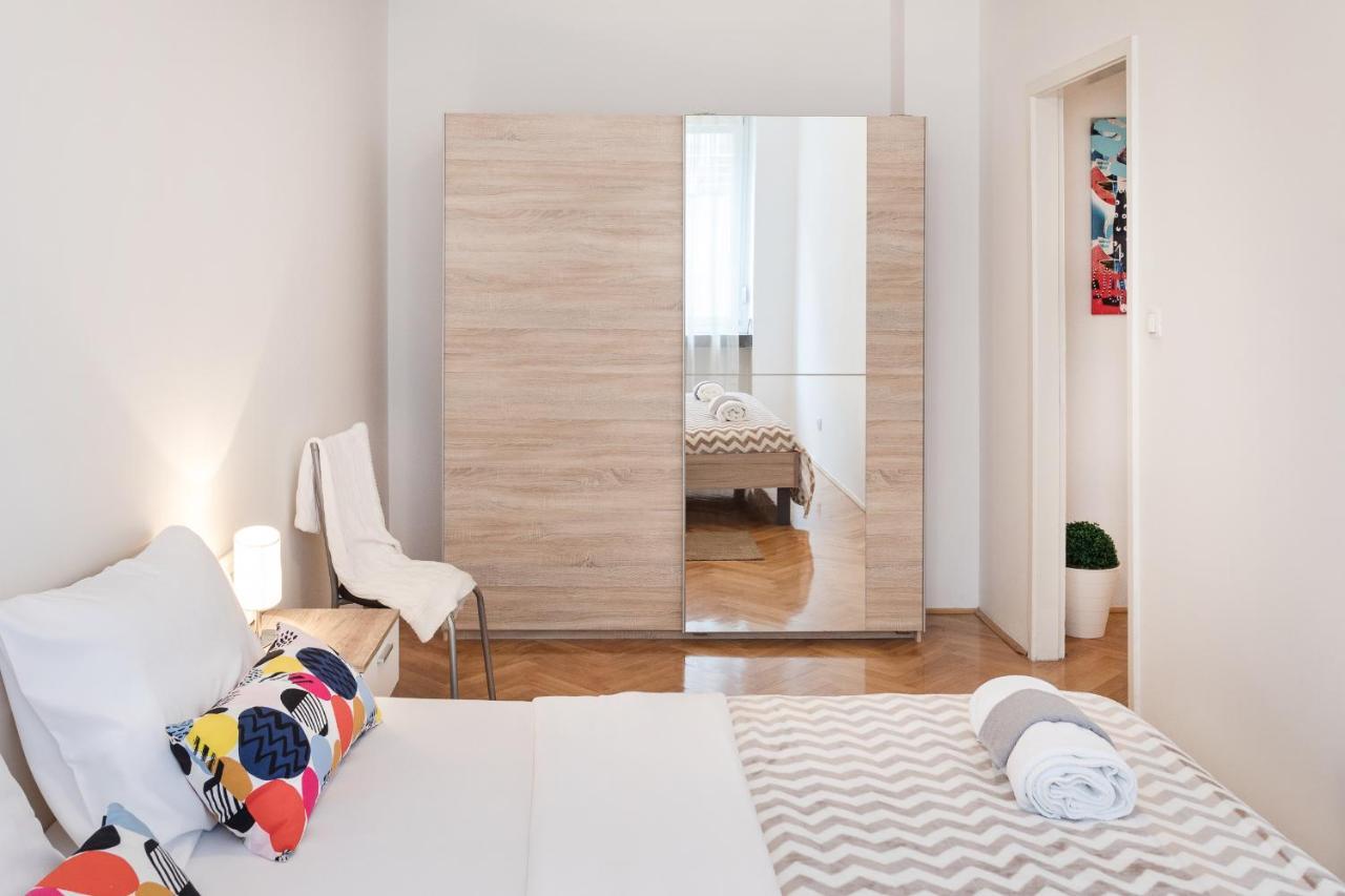 Modern Apartment Few Steps From Main Square! Zagreb Exterior photo